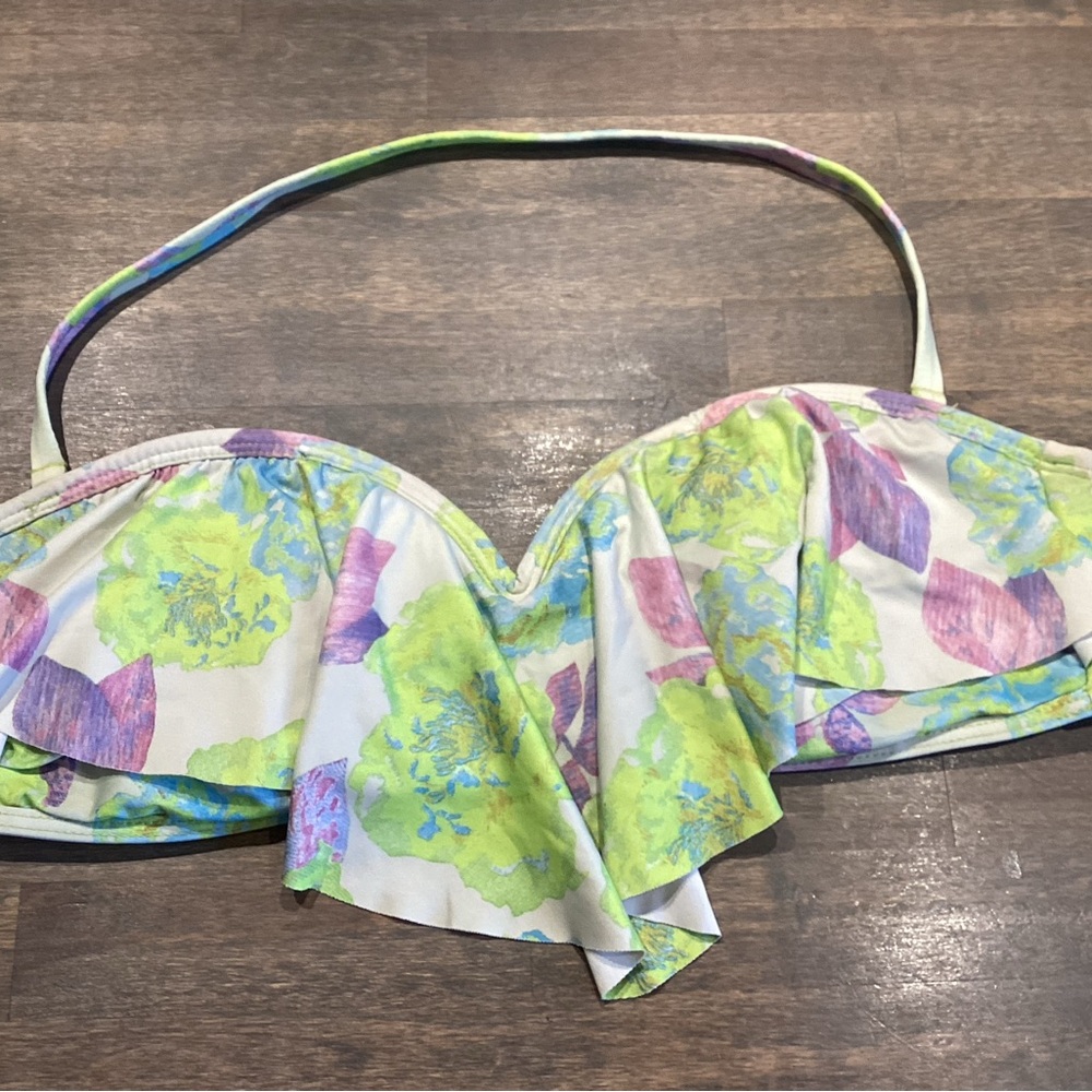 Floral Ruffle Bikini Top